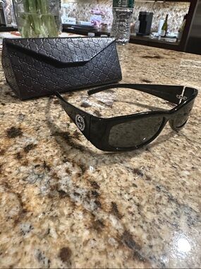 Gucci Black Sunglasses with Silver GG Emblem and Black Case